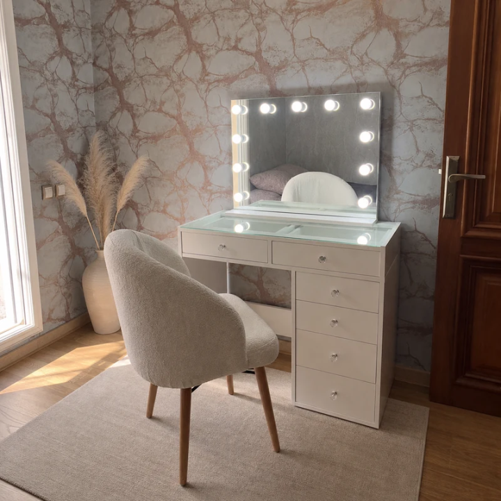 COIFFEUSE 7 TIROIRS ET MIROIR