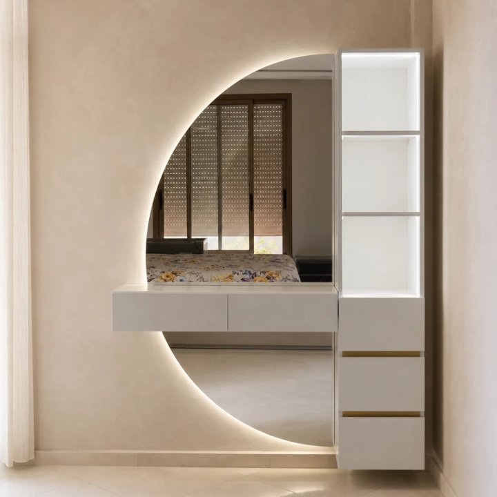 COIFFEUSE AVEC MIROIR DEMI CERCLE